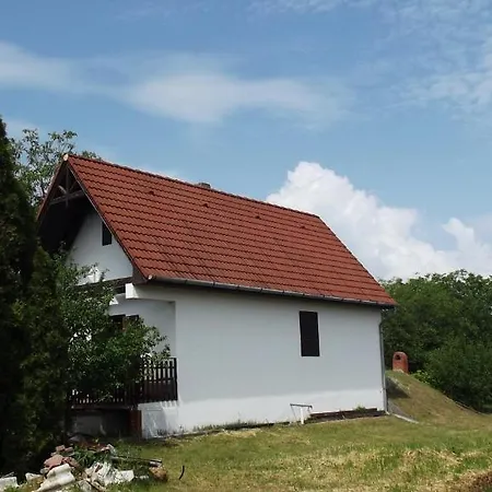 Balassa Weekendhouse Vakantiehuis *