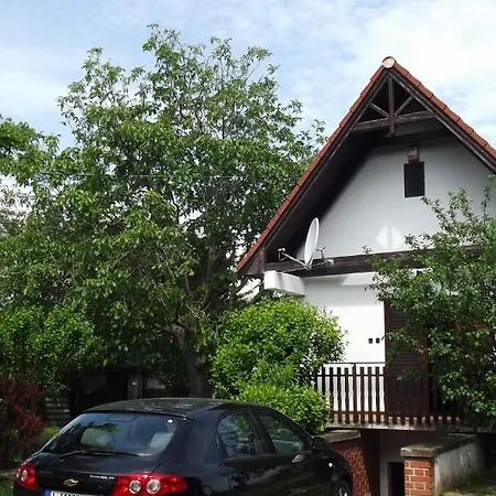 Balassa Weekendhouse Vakantiehuis Siófok