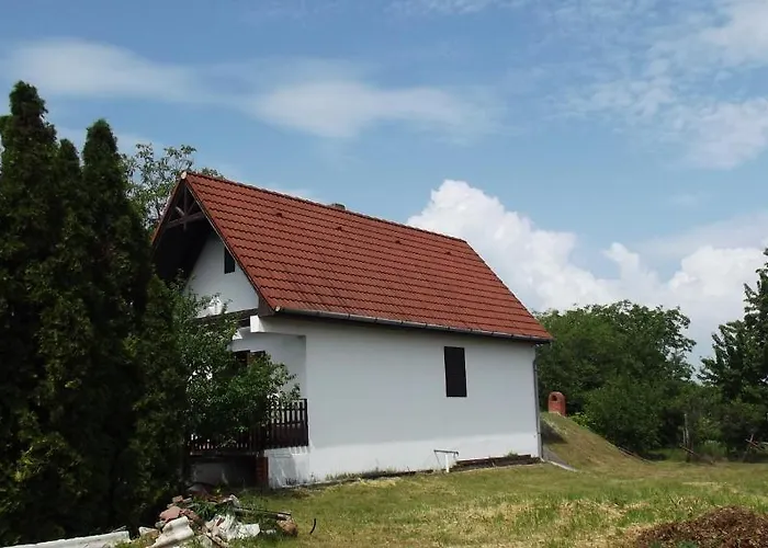 Balassa Weekendhouse Hébergement de vacances *